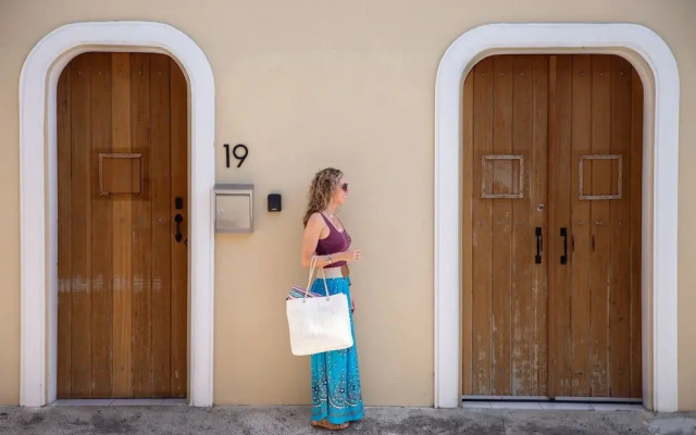 Aqua Luna Vacation Rentals