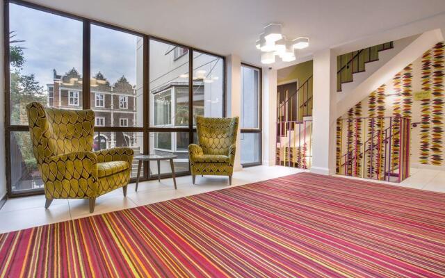 Veeve - Kensington Chic