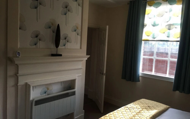 Peel House Apartments