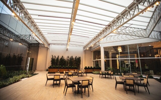 Hotel Transamerica Maringá