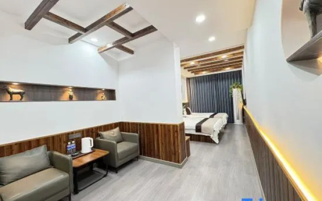 Terracotta Army Theme Apartment