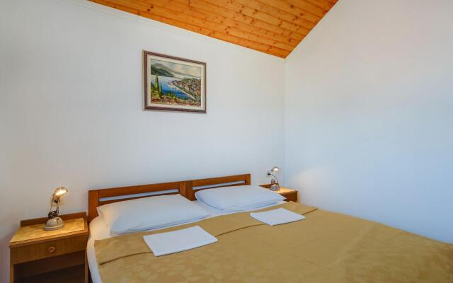 Ruka - Free Barbecue - A2