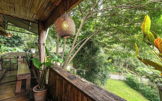 Monruamsuk Homestay Cafe And Bistro