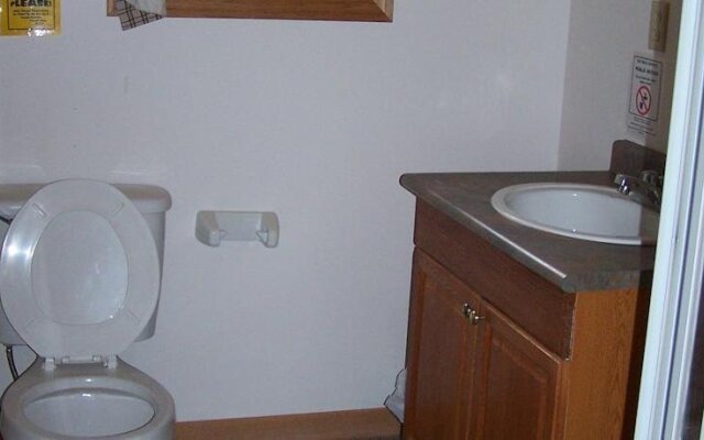 H & H Restaurant and Resort