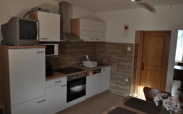 Tolnaricum Apartments