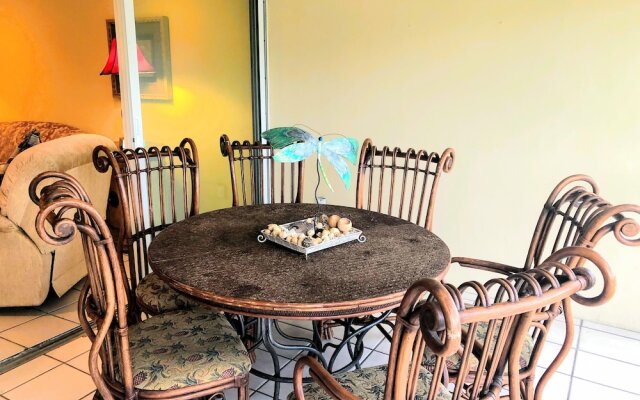 Olde Naples Condo #815