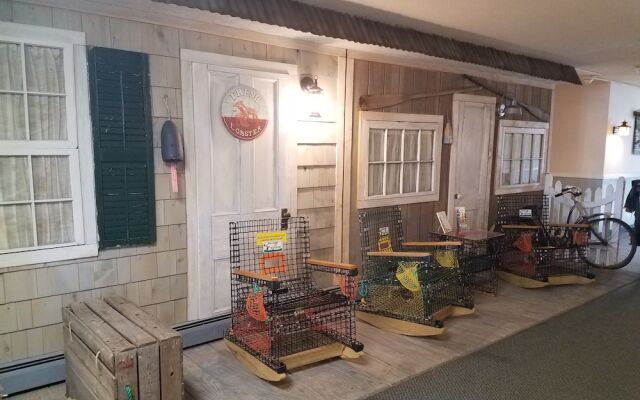 Maine Woods Inn at Vacationland Inns