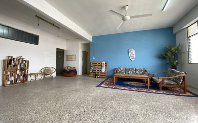 Oyo Home 90295 Beacon Homestay Kuching