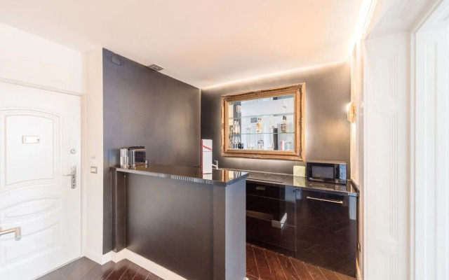 Enzo Capo Luxury Suites