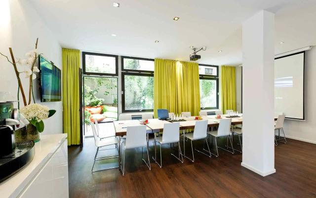 Отель Ibis Styles Frankfurt City