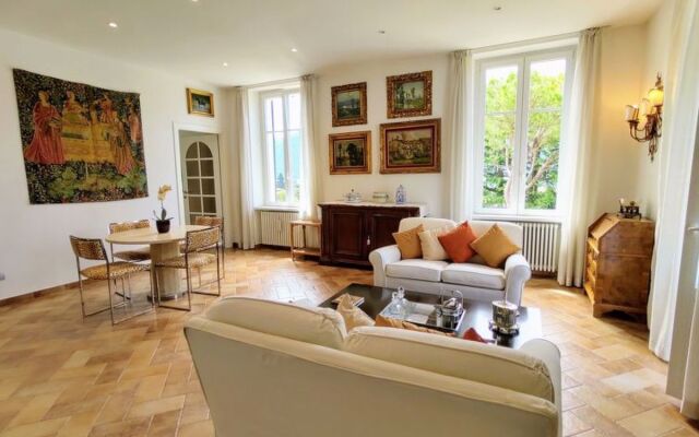 Villa Costanza (MZE110)