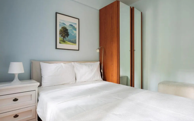 Lovely Flat w Balcony 5 min to Istiklal Ave