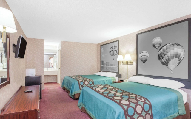 Super 8 by Wyndham Decatur Priceville