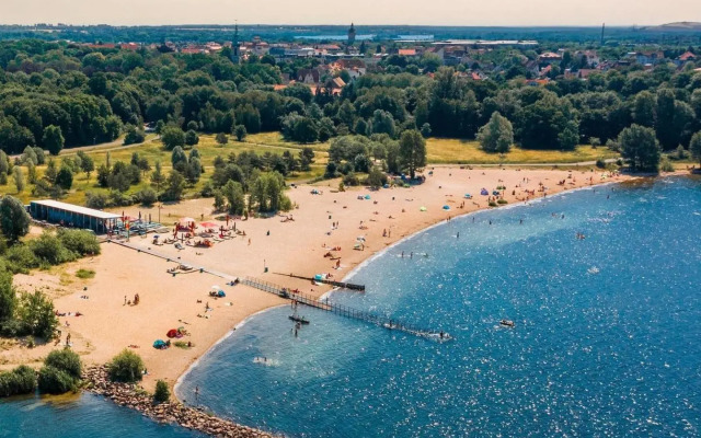 Pool & Lake Holiday Home