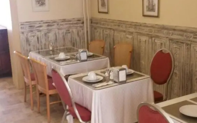 Ares City Center Hotel