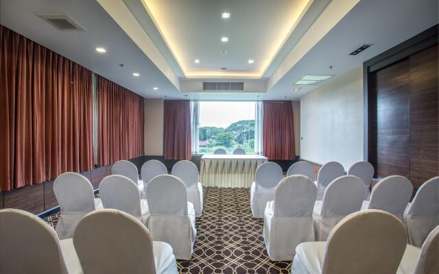 Centara Riverside Hotel Chiang Mai