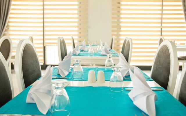 Polaris Otelbeach Club