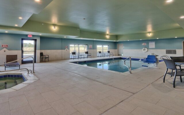 Holiday Inn Express and Suites Broomfield by IHG