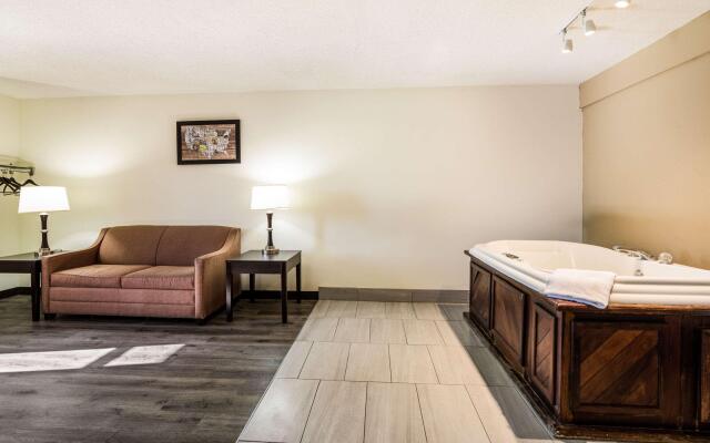 Econo Lodge Glade Springs I-81