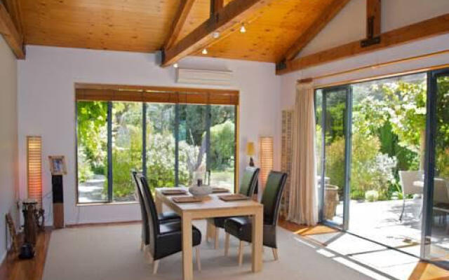 Rarangi Retreat