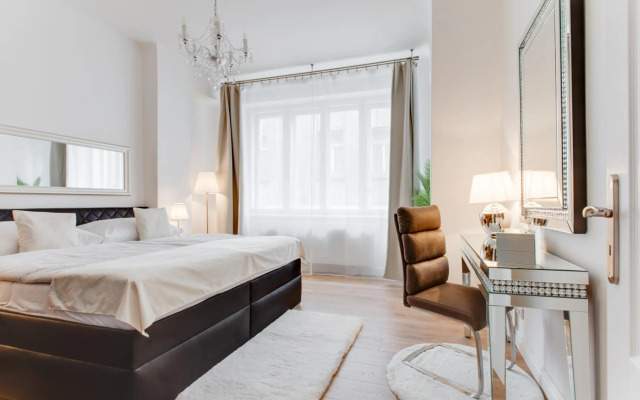 Wenceslas Square Royal Two Bedroom Apartment