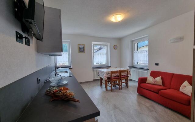 Adriana - -424 Adriana