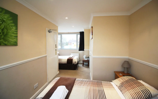Flexistay Ambers Gatwick Aparthotel