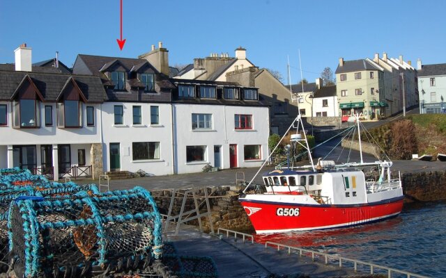 Roundstone Quay House
