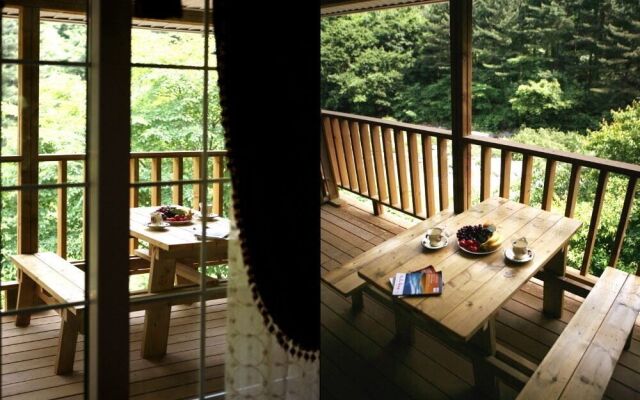 Story Vally Pension