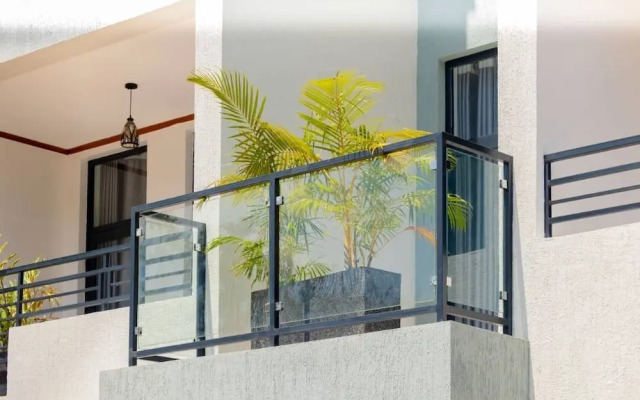 Bright Hotel and apartement