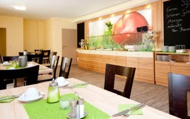 Hotel Bauer Rauchenwarth