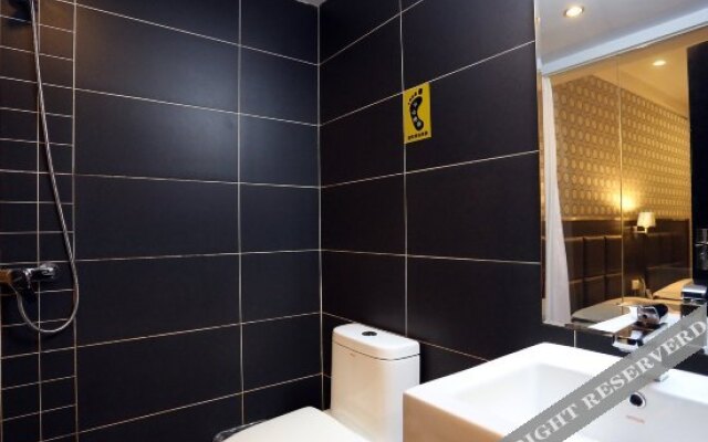 沐时光酒店(烈士公园省展览馆店)