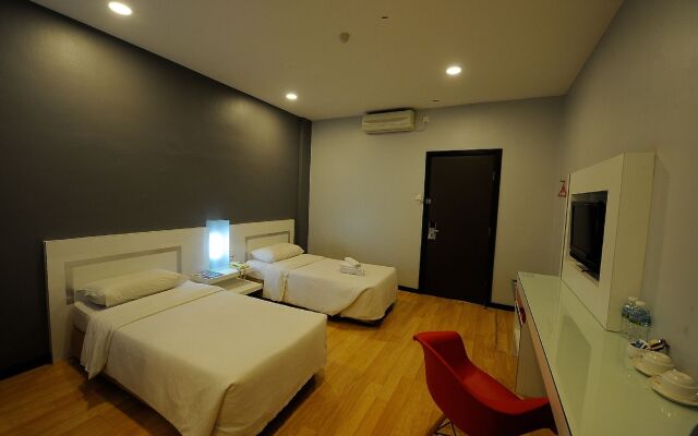 OYO 232 The Suraya Hotel