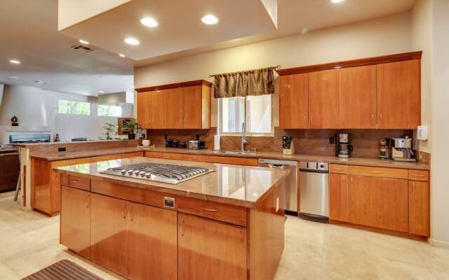 54444her 5 Bedroom Home