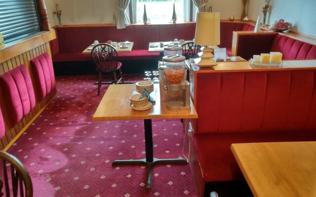 Marine House Hotel