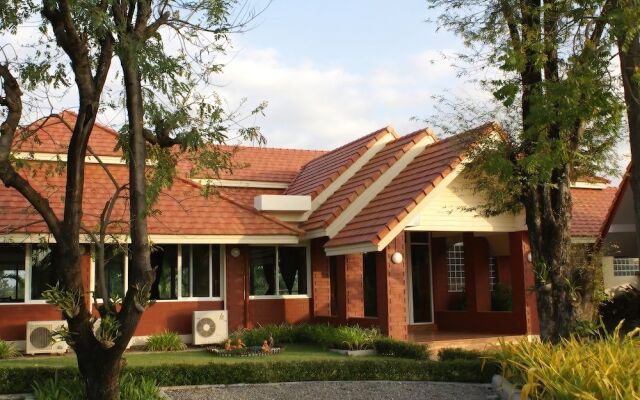 Fahfang Sport Resort And Hotel