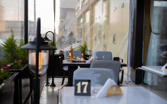 Olive Tree Hotel