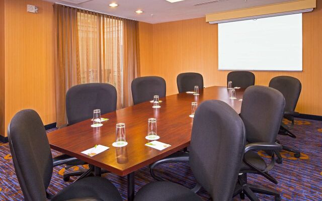 Courtyard by Marriott Richmond Northwest