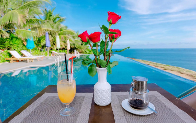 Ly Son Pearl Island Hotel & Resort