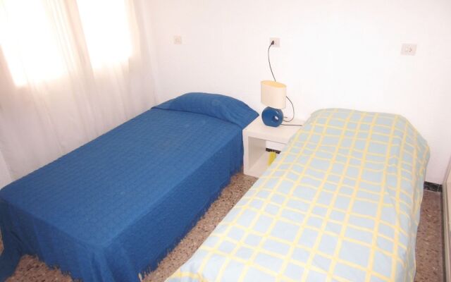 Flat one Step From La Vila de Llan?? -1774