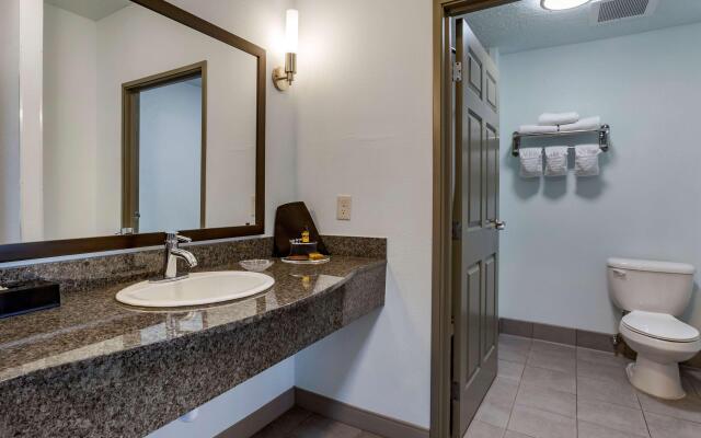 Best Western Plus Gallup Inn & Suites