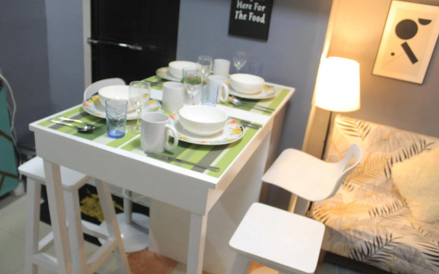 A2J BGC Luxury 2BR Loft Near Burgos Circle, Malls