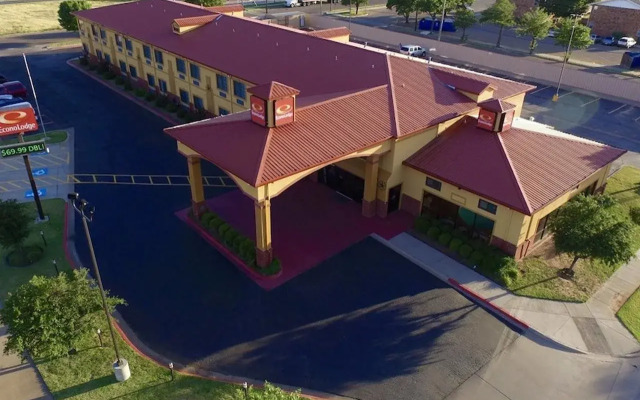 Econo Lodge Lubbock I-27