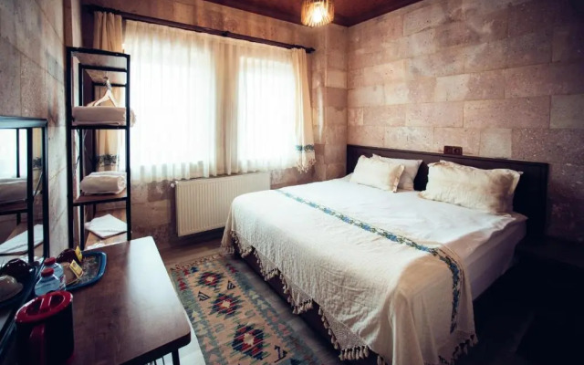 Azalea Terrace Cave Hotel