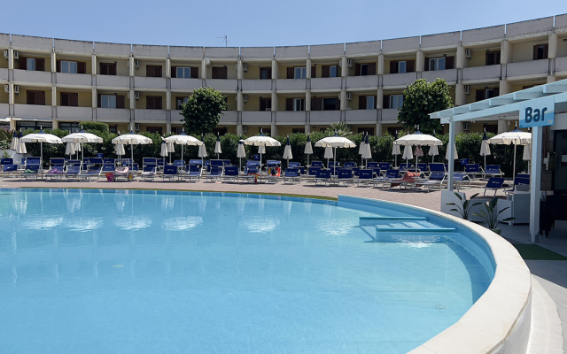Meta Hotel Residence