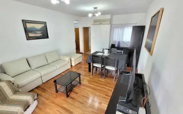 Centrico y muy Completo Departamento