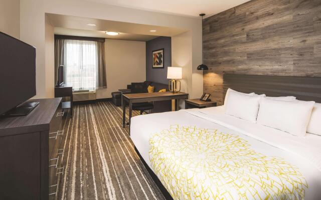 La Quinta Inn & Suites by Wyndham Atlanta South - McDonough