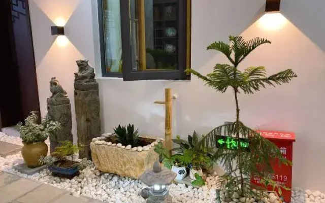 Jianshui Bushe Homestay (Gucheng Branch)