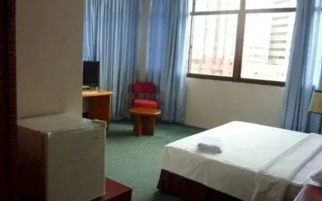 Liwah 2011 Hotel