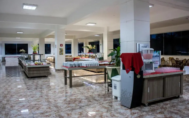 Lacqua diRoma Hotel com lazer completo 24 horas